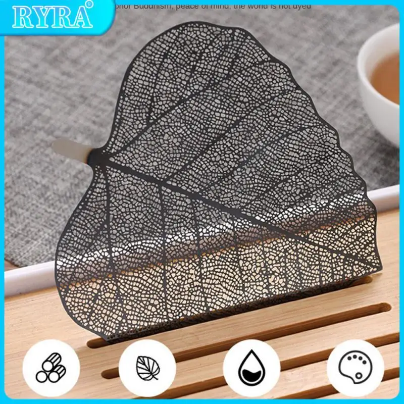 

Все виды стилей честной чашки могут быть свободно сочетаются с чайным ситечком, фильтром для чая, метофором, буддистским спокойным и невитражным модным