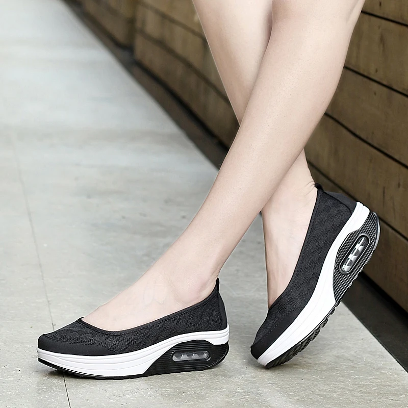 Fashion Women's Walking Shoes Casual Sneakers Breathable Air Cushion Mesh Slip-on Shake Platform Shoes
