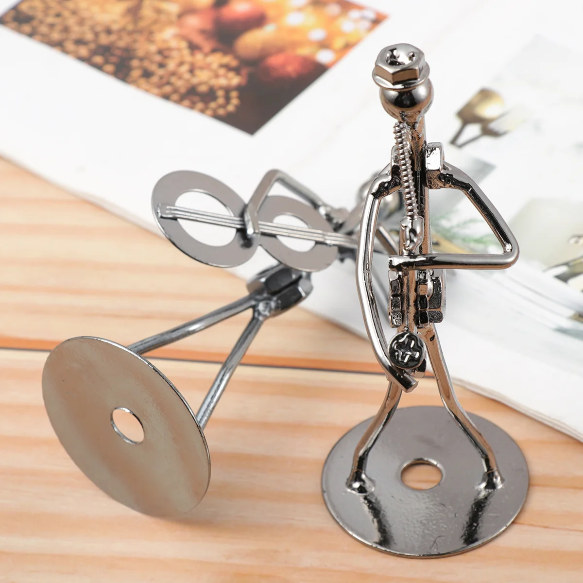 

Musician Modelband Statue Metal Figurinecraft Musical Figurines Ornaments Shaped Decoration Man Sculpture Tabletop Guitar