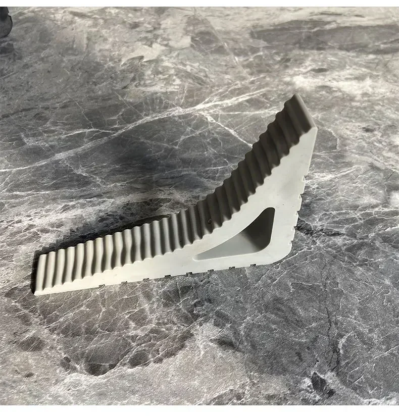 

Резиновый дверной стопор