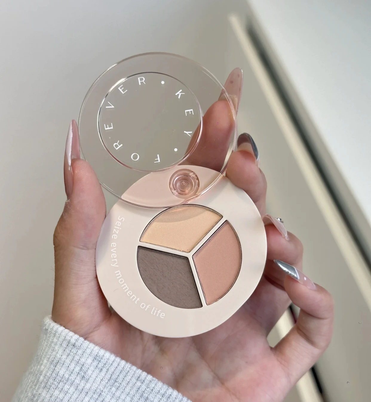 Foreverkey 3-цветная палитра теней для век High Light матовые мерцающие блестящие тени