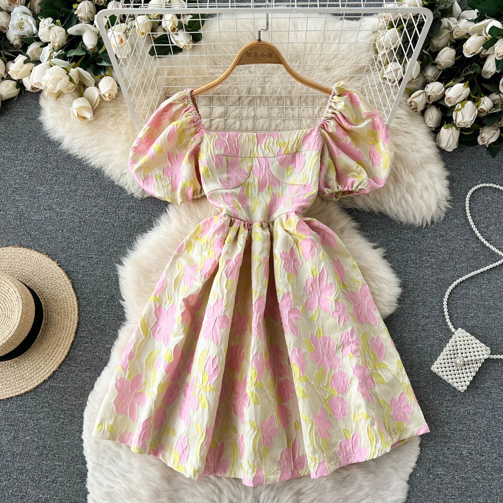 

2022 Summer New Bubble Sleeve Dress, Summer Women's Waist Jacquard Temperament Square Collar Princess Dress