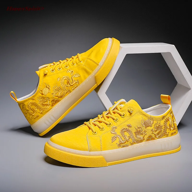 

New White Fashion Shoes Men Casual Lace-up Shoes Male Walking Shoes Comfortable Yellow Dragon Embroidered Designer Shoes Size 44