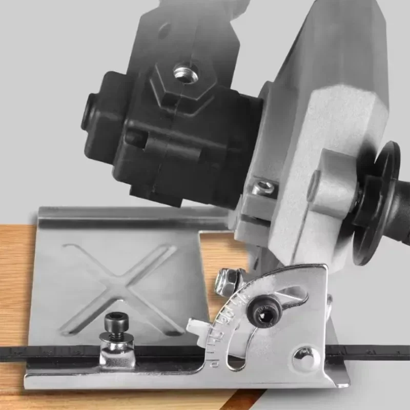 Электрическая дрель в переходник для электрической циркулярной пилы