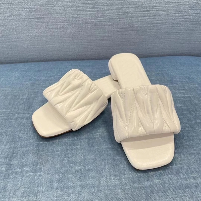 Summer Women's Slippers Fashion Pleated Skirt Sandals Flat Heels Outdoor Leisure Beach Slipper All Match Comfortable Sandals