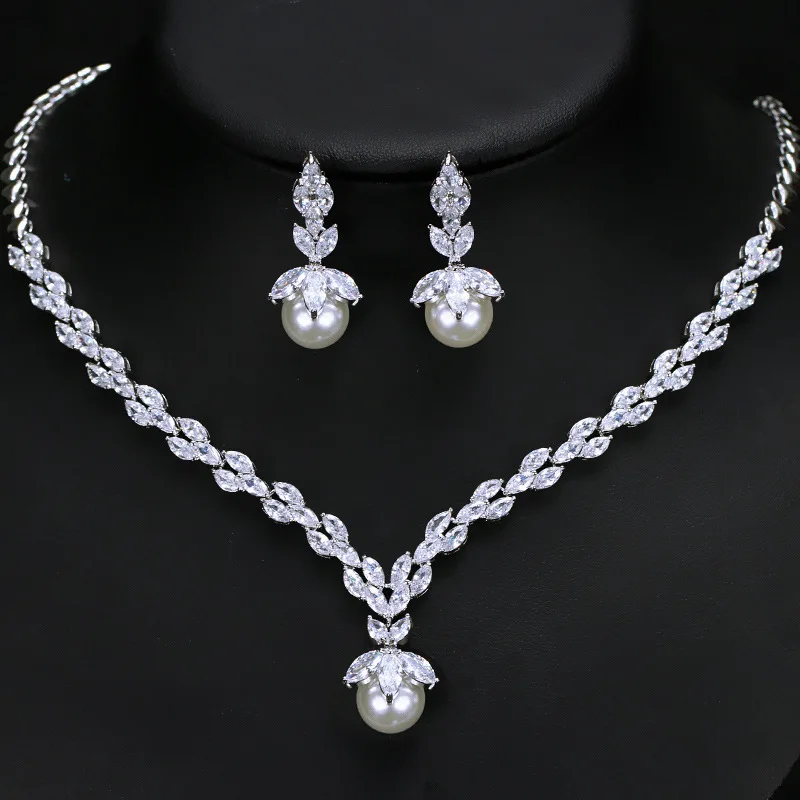 

New Bride Light Luxury Jewelry Earrings Necklace Two Piece Jewelry Set Zircon Shell Pearl Wedding Dress Party Gift