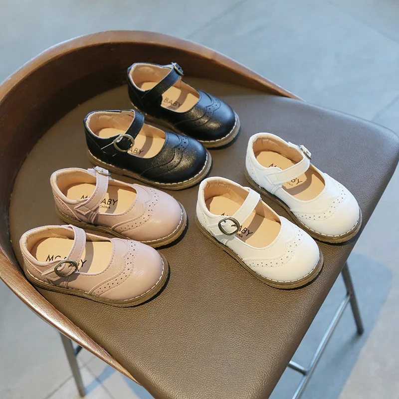 

Kids Flat Shoes Children's Casual Sandals School Girls Princess PU Leather Shoes Non-Slip Kids Retro Hollow Soft Bottom Loafer