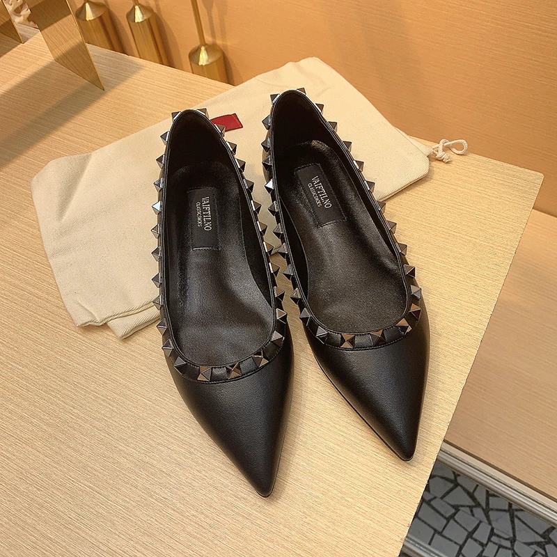 Real Leather 2023 For Women's Flat Shoes Luxury Brand Rivet Shoes Comfortable Casual Outdoor Pointed Toe Ladies Shoes With box