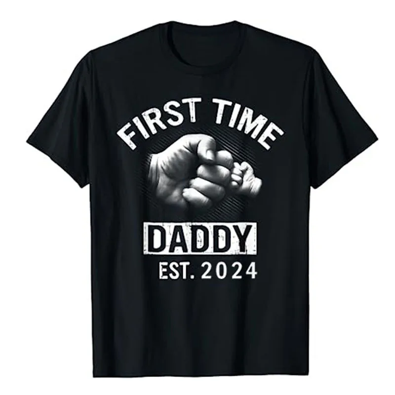 

First Time Daddy New Dad Est 2024 Fathers Day Dad Baby Kids T-Shirt Husband Gift Men's Fashion Promoted To Daddy Graphic Tee Top