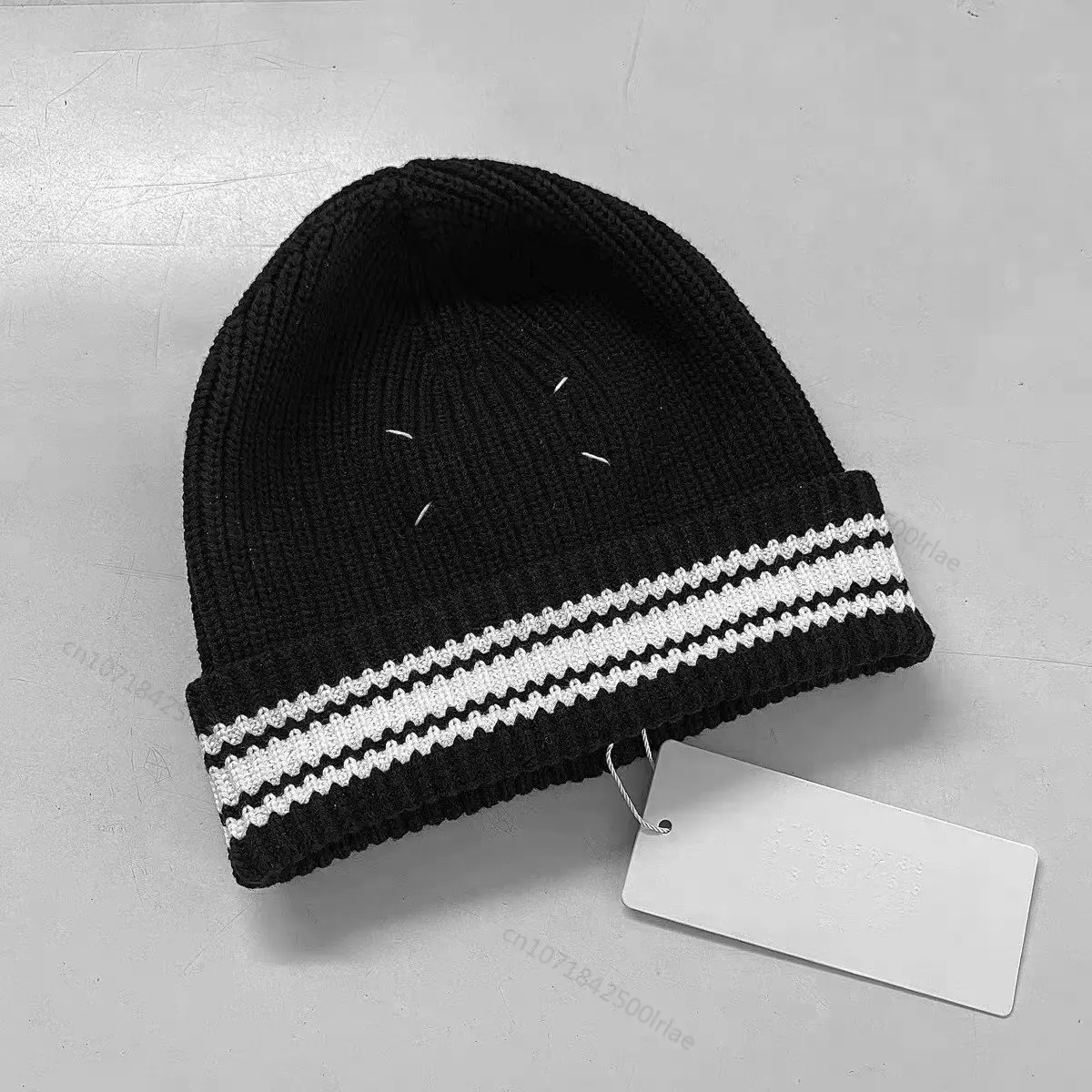 

Margiela Caps Men Women Fashion MM6 Women's Classic Wool Knitted Hedging Hat Simple Four Corner Stitches Casual Harajuku