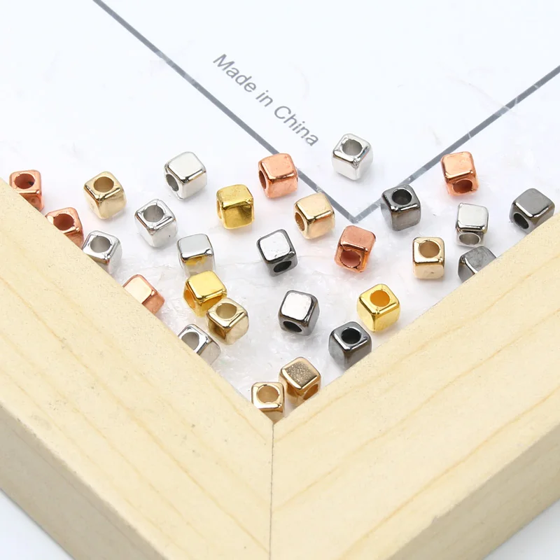 Квадратные акриловые свободные бусины 4 мм 200-600 шт