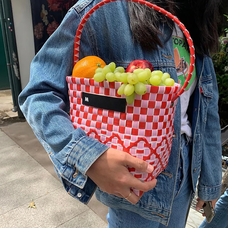 

Новинка 2022, вместительная сумка из искусственного ротанга, модная плетеная бамбуковая сумка ручной работы, портативная пляжная женская сум...