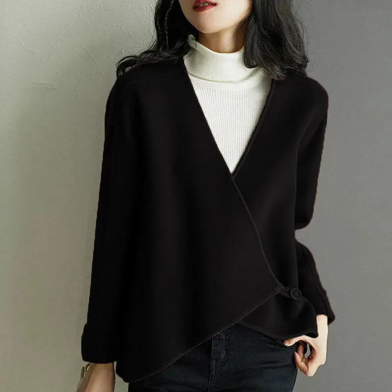 Рисунок 4 - Женское приталенное шерстяное пальто