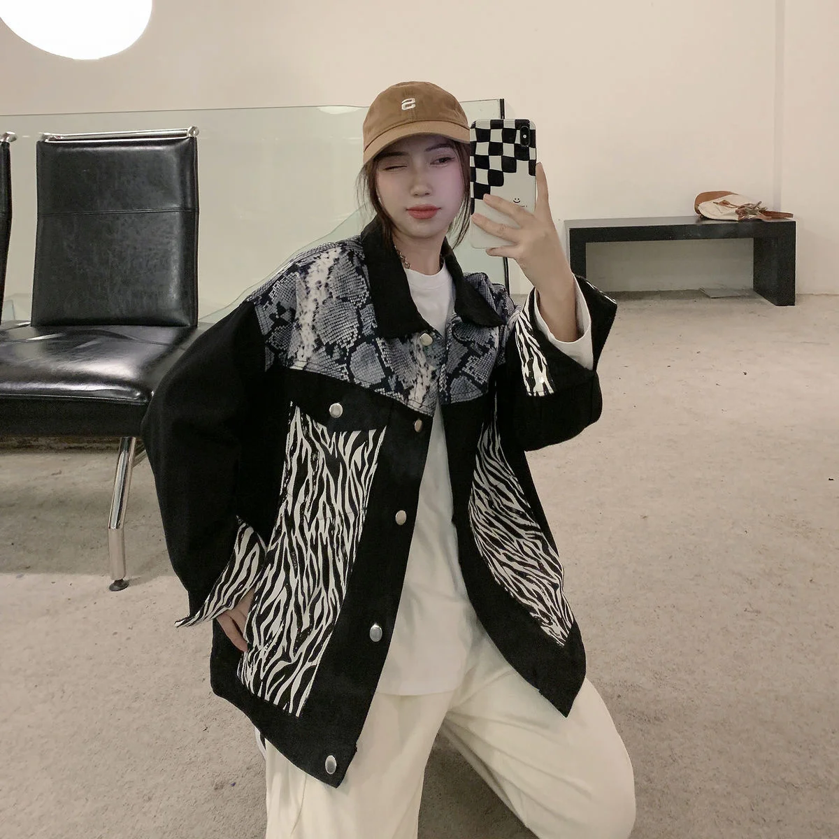 

2022 Autumn Fashion Splicing Zebra Denim Jacket Trend Street Loose Work Coat American Girl's Personality Street Cowboy Outwear