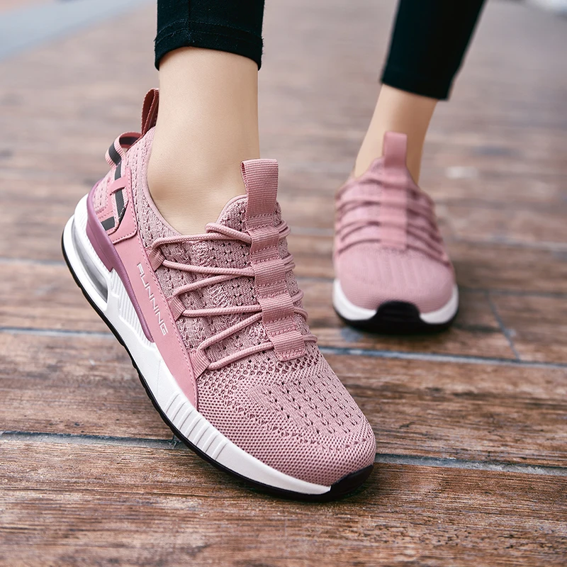 

New Men's Running Sneakers Shos Men Sports Shoes Designer Luxury 2022 Brand Sneakers Man Bot Sport Shoes Male Socks Tennis New