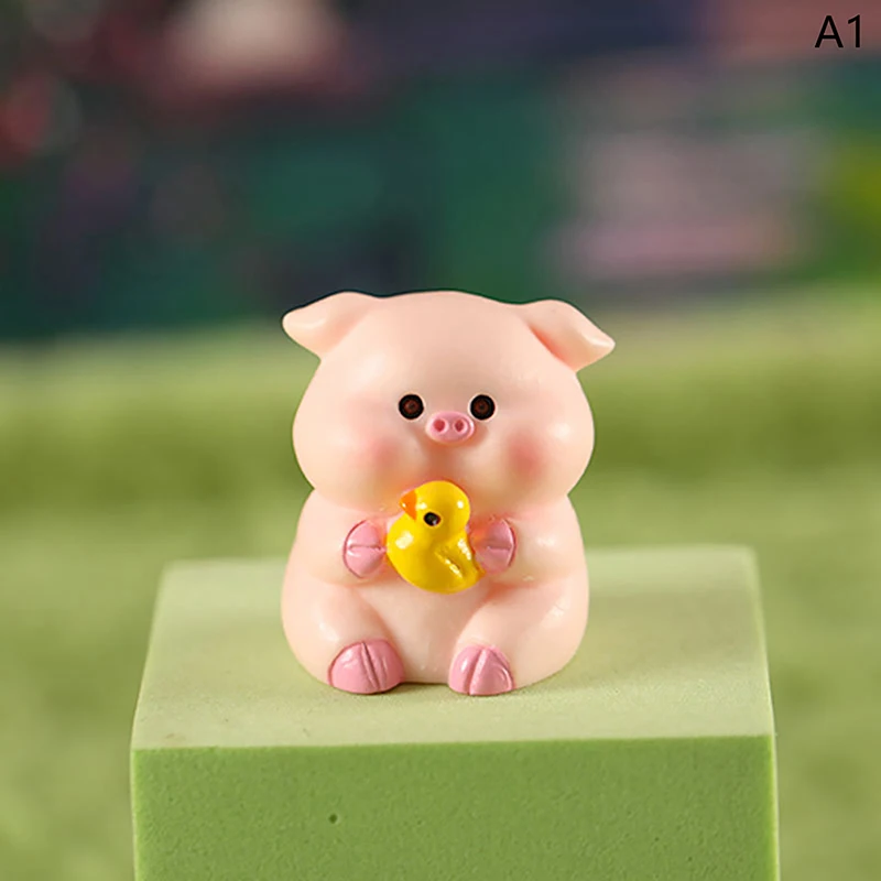 

Мини фигурка свиньи из канифоли