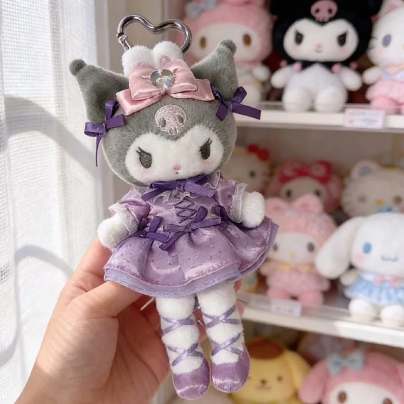 Фото Плюшевый брелок Sanrio My Melody Kuromi в виде платья для балета My Sweet Piano с застежкой в форме сердца, милый плюшевый аксессуар для сумки для фанатов аниме №4