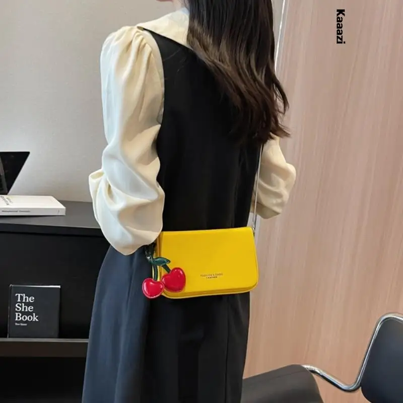 

Purses And Handbags Luxury Designer Trendy Box Flap Crossbody Bags For Women New Shoulder Bag With Chain Solid Color Versatile