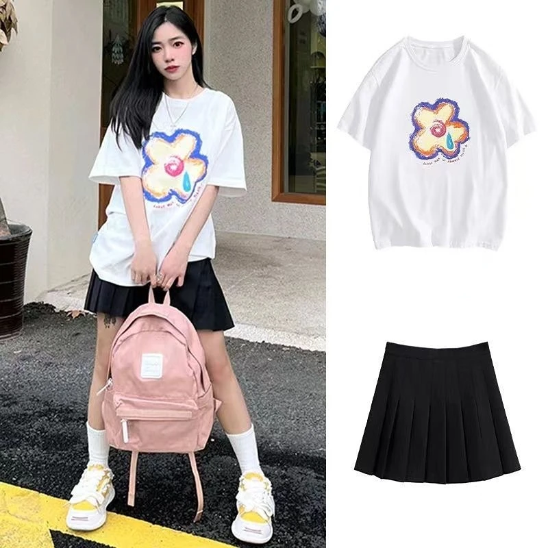 

2023 Fashion New Suit Female Korean Loose Round Neck Print Top High Waist Pleated Skirt Two-piece Female Tide Y2K