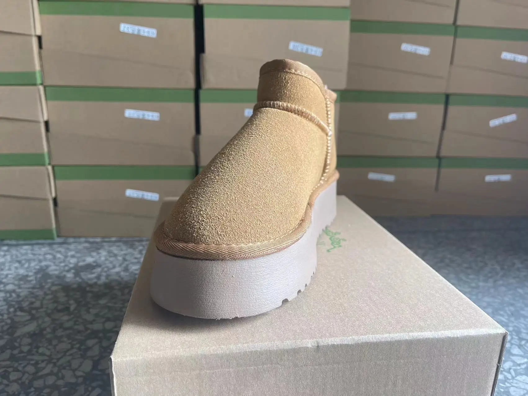 2023 New Style Short  Classic Mini Short Ankle Boot for Women Fur Lined Boots Snow Warm Slip on Anti-Slip Boot for Outdoor