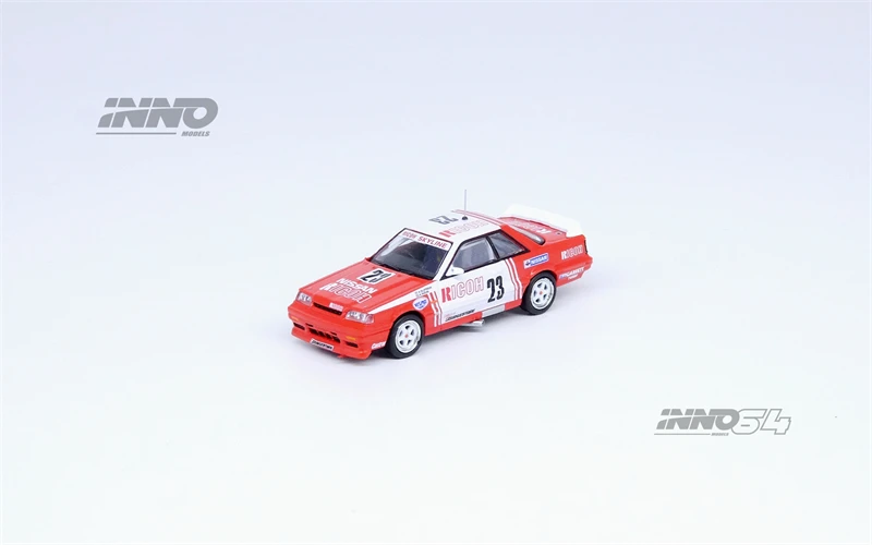 

INNO 1:64 NISSAN SKYLINE GTS-R#23 "RICOH" JTCC 1988 Diecast Model Car