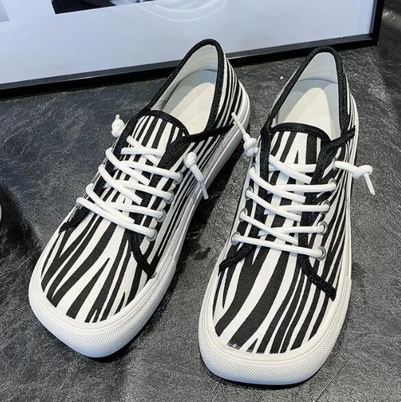 VXO Thick-Soled Canvas Shoes Women's Square Toe Lace-Up Sneakers Plaid Leopard Print Schoolgirls' Shoes