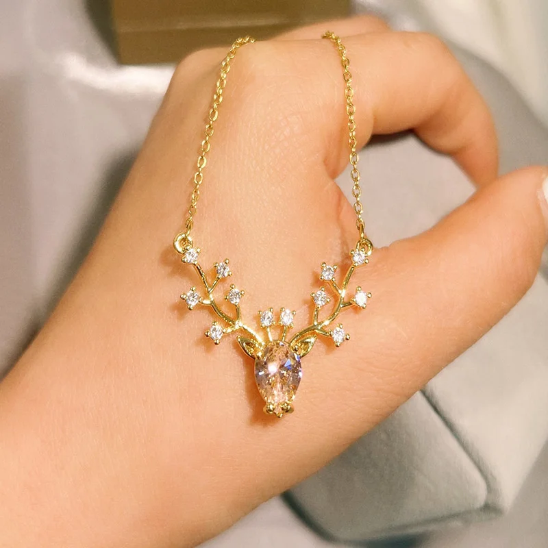 

2022 New Yilu You You Titanium Steel Necklace Small Design Sense Fashion Personality Clavicle Ball Chain Birthday Party Gifts