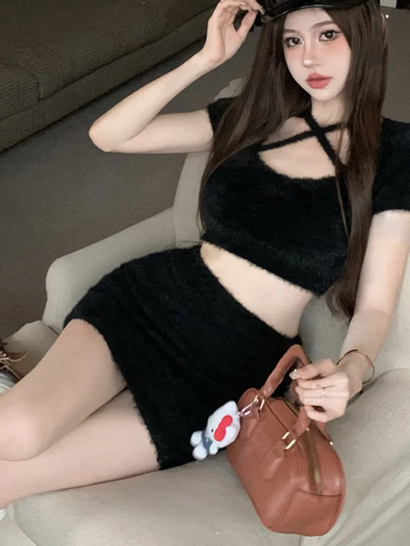 Трикотажный топ с коротким рукавом и низким воротником на осень X2T6