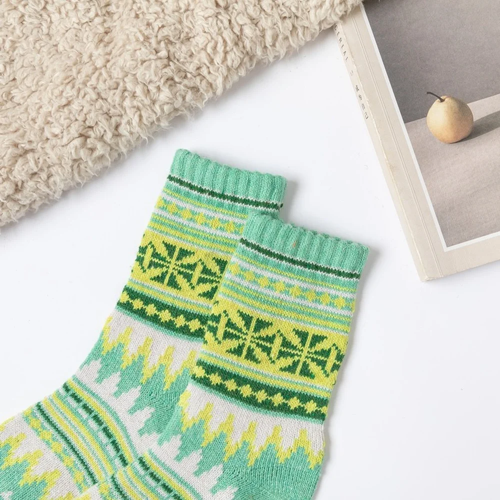 5 Pairs New Retro Ethnic Style Geometric Pattern Mid-tube Women Socks Thickened Warm Casual Women Rabbit Wool Socks