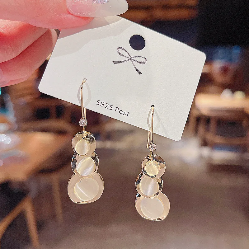 

2022 New Trend Fashion Metal Gourd Dangle Earrings Temperament Long Jewellery for Woman Exquisite Wholesale Earrings Fashion