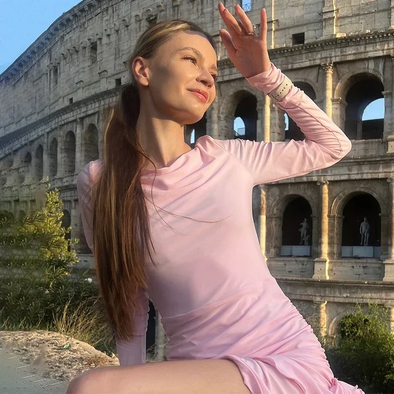 Платье-мини с длинным рукавом и цветочным принтом в стиле пэчворк