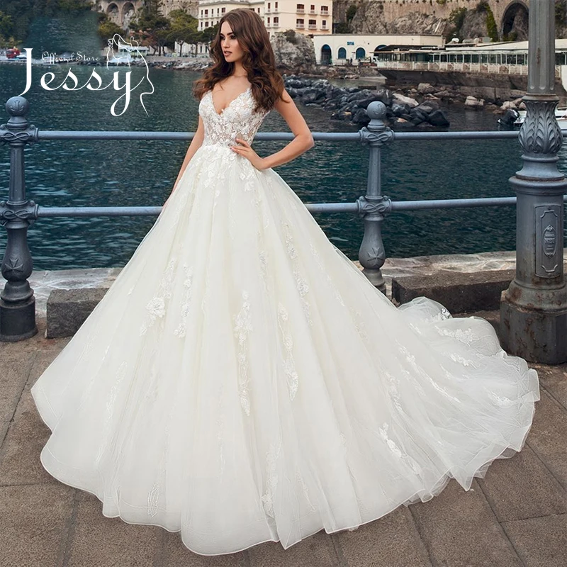 

Luxury Vintage Wedding Dress Embroidered Lace On Net Ball Gown Train Corset O-neck Full Sleeve bridal Lace Up Robes De Mariée