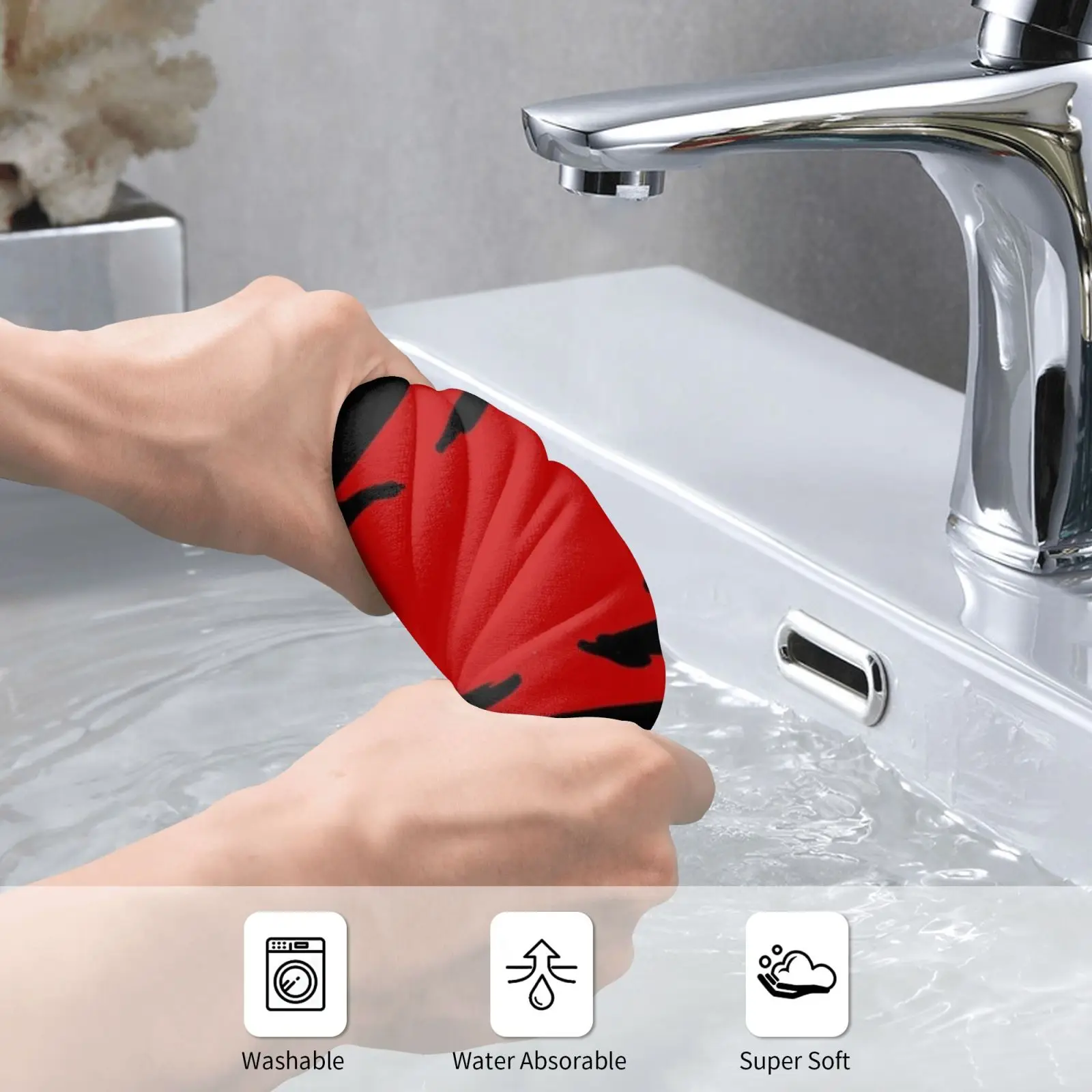 Гиенс (черный) пляжное полотенце быстросохнущее качественное 12 обезьян гиена