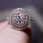 Женское кольцо с муассанитом и круглым мешочком, два цвета
