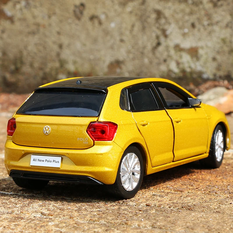 1:32 Volkswagen POLO модель автомобиля из сплава Литые и игрушечные автомобили