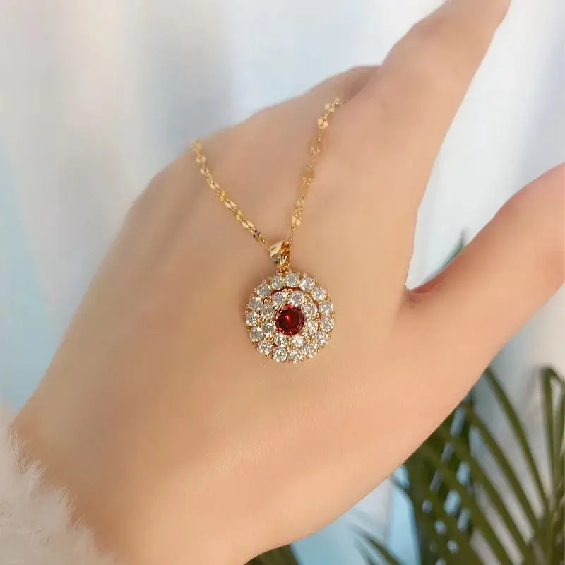 

New Personality Rotatable Rotatable Necklace Women's Diamond-encrusted Copper Zircon Pendant Fashion Round Clavicle Chain