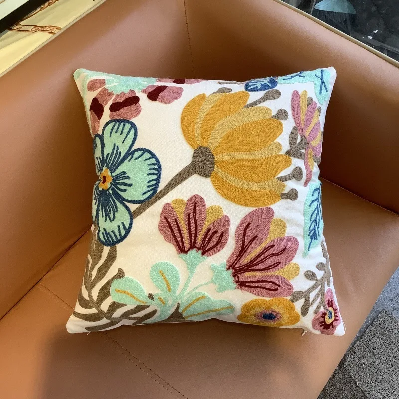 

Декоративная наволочка BUNNY FiFi с вышивкой 45x45 см