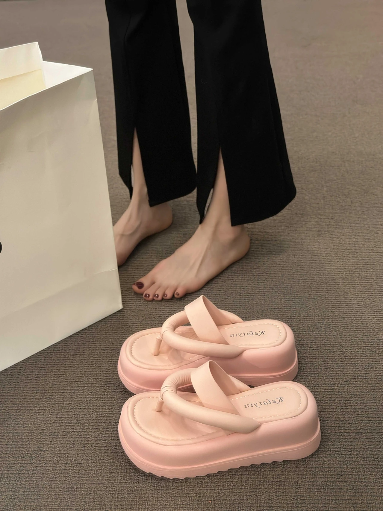 

Slippers Casual Med Shoes Woman 2023 Pantofle Platform Rubber Flip Flops Luxury Soft Summer Flat New Hawaiian Slides Fashion PU