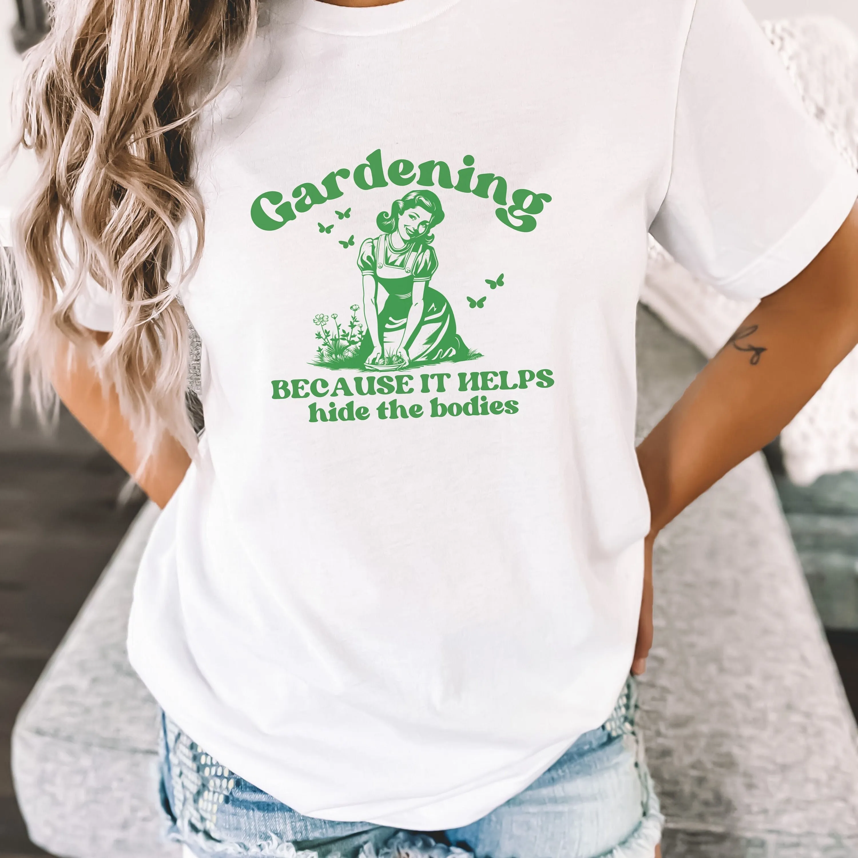 Футболка с мемами Странная домохозяйка в саду для садовников саркастического