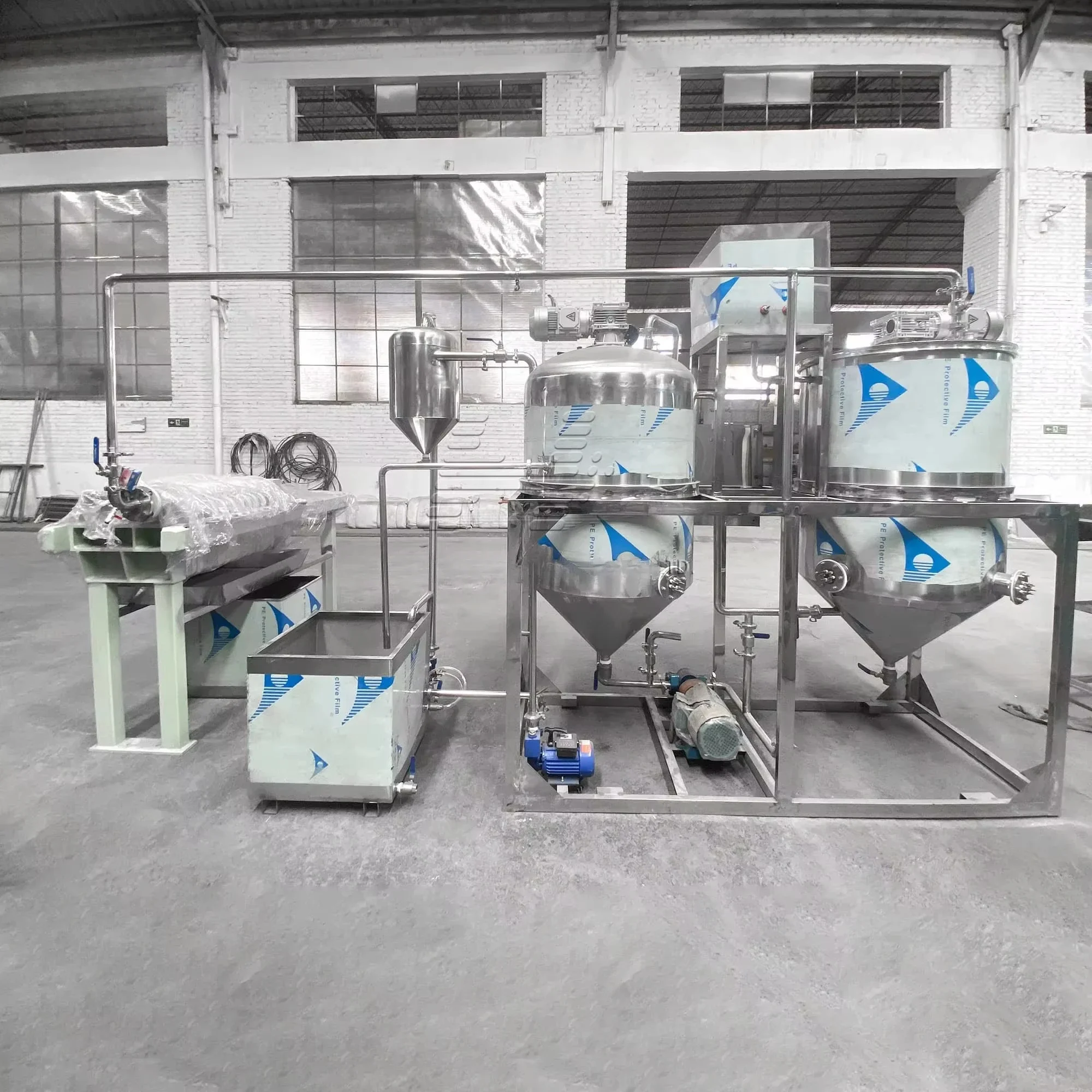 Фото Kleine Bakolie Raffinage Bakolie Verwerkingsmachine Ruwe 3) Rffinage fabriek №1