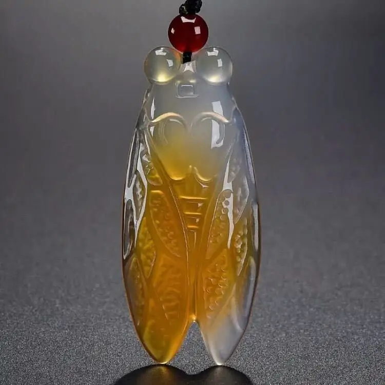 

Natural Icy Agate Chalcedony Knows Make a Great Coup Jade Cicada Hanging Piece Pendant Men's and Women's Necklace