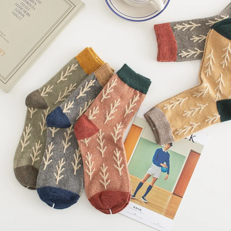 

Новинка 2023 Осень-Зима Рождественский подарок милые носки в Корейском стиле каваи в японском стиле Харадзюку ретро шерстяные утепленные теплые носки для женщин