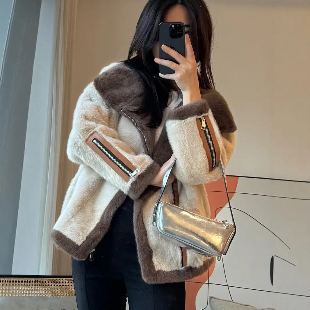 Женская куртка из овечьей шерсти