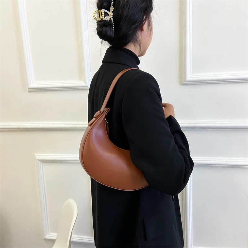 Trendy Minimalist Half Moon Shoulder Bag Woman Luxury Solid Pu Leather Women Handbag Designer Underarm Crescent Large Purse Lady