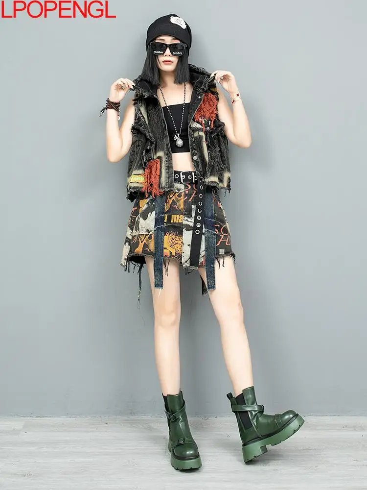 Женский костюм из двух предметов джинсовый жилет и шорты юбка потертого денима с