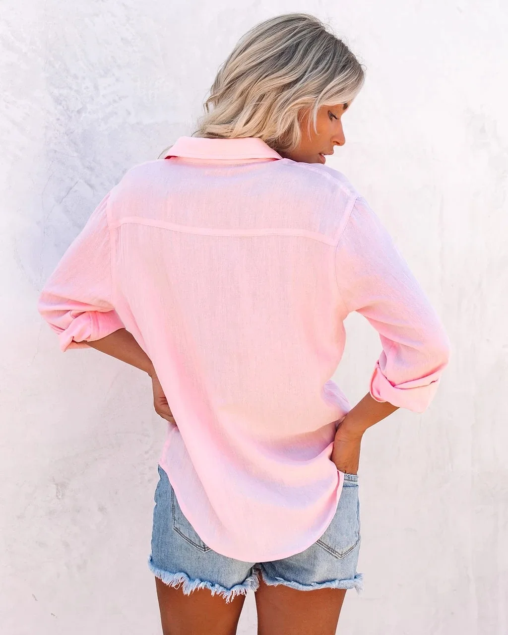 Женская рубашка с длинным рукавом белая приталенная куртка на осень и зиму 2021 |