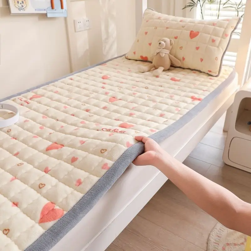 1 шт. мягкие наматрасники для домашнего общежития зимние теплые молочные