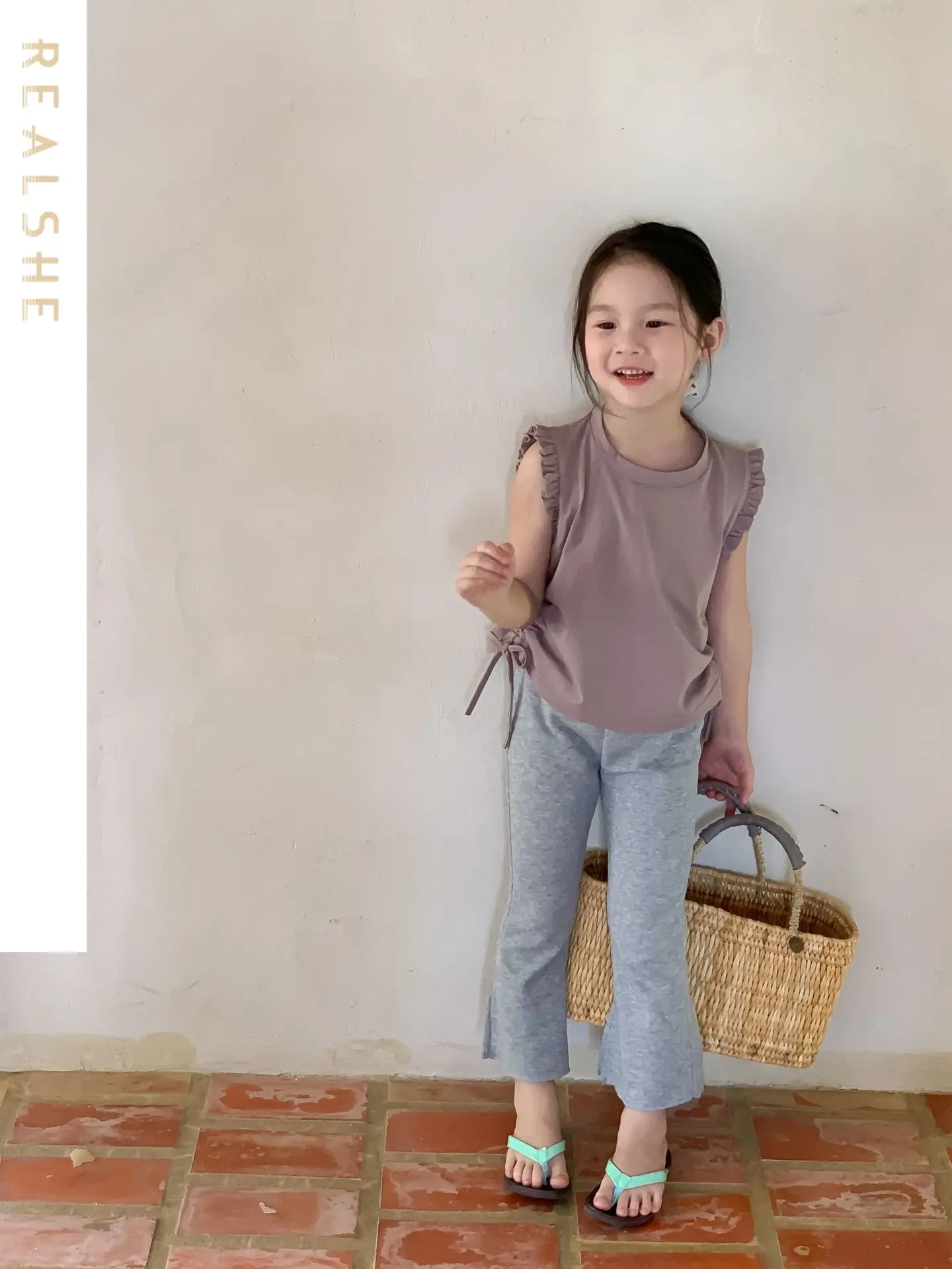 

Baby Girls Sets Kids 2023 New Summer Toddler Suits Solid Sleeveless Ruffles Shirt Tops + Pants Children Clothing Girls