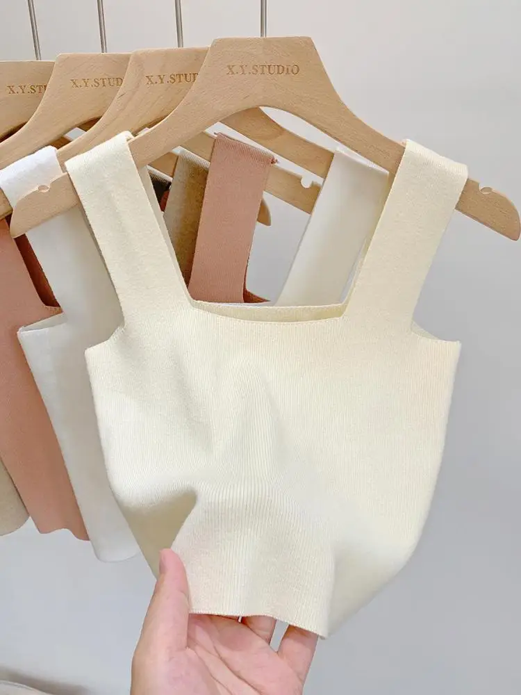 Женский трикотажный топ без рукавов короткий с квадратным вырезом 6 цветов лето