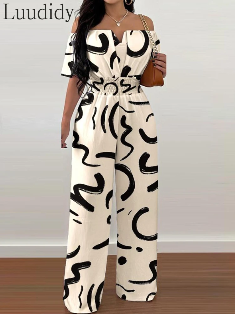 

Женский комбинезон с коротким рукавом и открытыми плечами